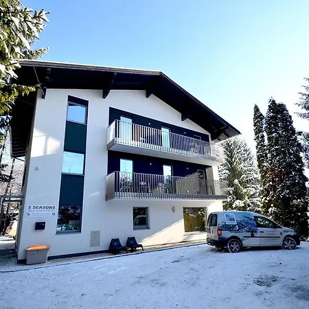 Apartmenthouse 5 Seasons - Incl Summer Card By In One