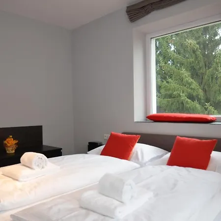 Apartmenthouse 