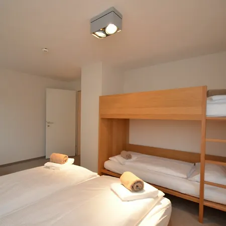 Apartmenthouse 