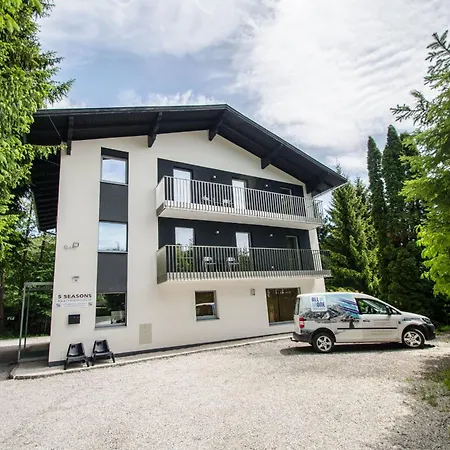Apartmenthouse 5 Seasons - Incl Summer Card By In One Apartment